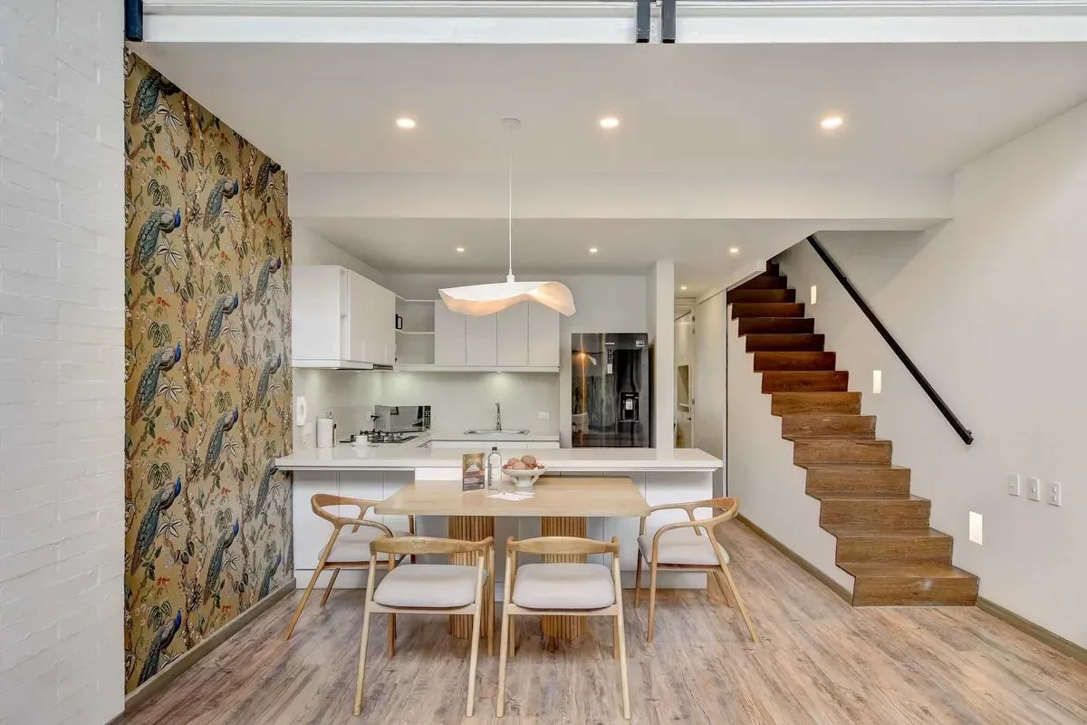 Deluxe 1BR Duplex in El Virrey w/ Terrace