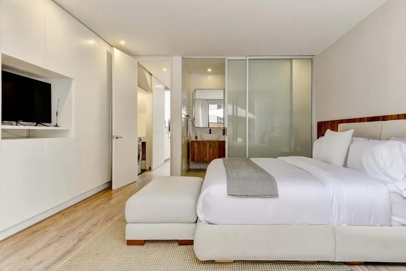 Deluxe 1BR Duplex in El Virrey w/ Terrace