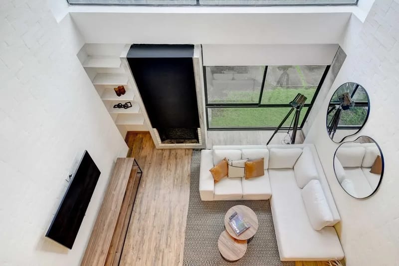Deluxe 1BR Duplex in El Virrey w/ Terrace