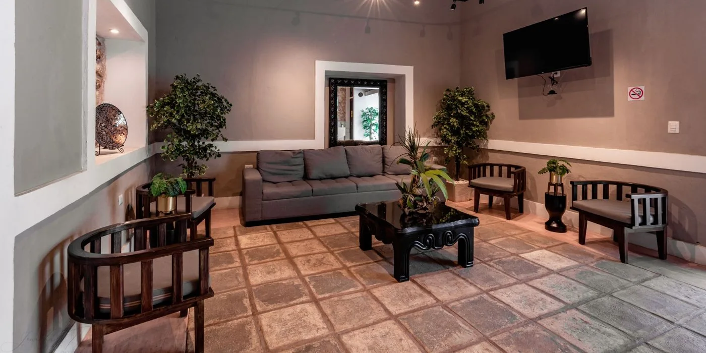 Hotel Colonial Zaci by GuruHotel