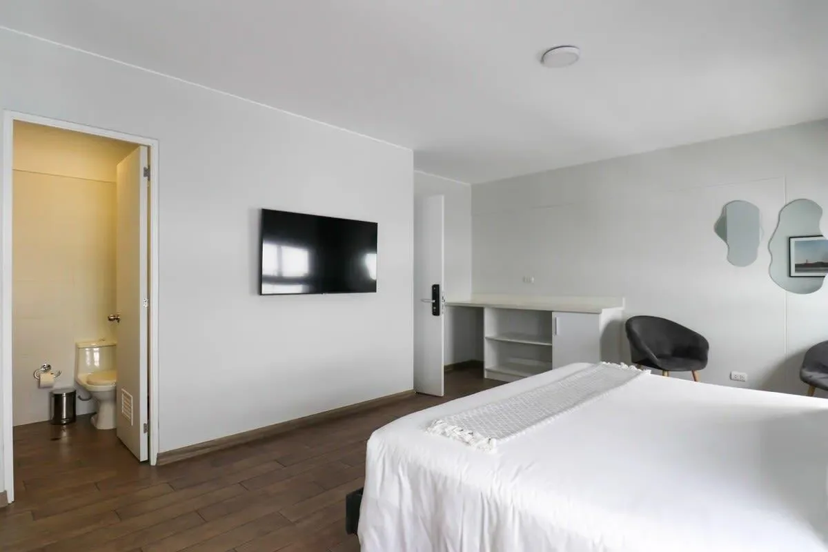 Eclectic 2BR in the Heart of Miraflores