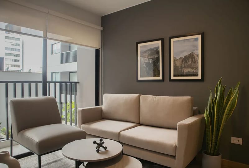 Prime 2BR w/ Balcony in Miraflores