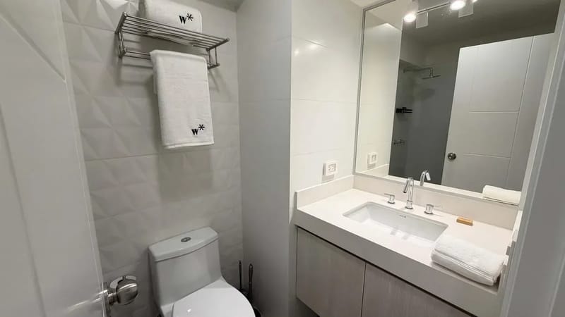 Amazing and Cozy 2BR w/ Balcony in Miraflores