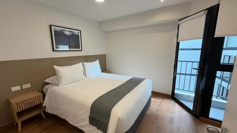 Amazing and Cozy 2BR w/ Balcony in Miraflores