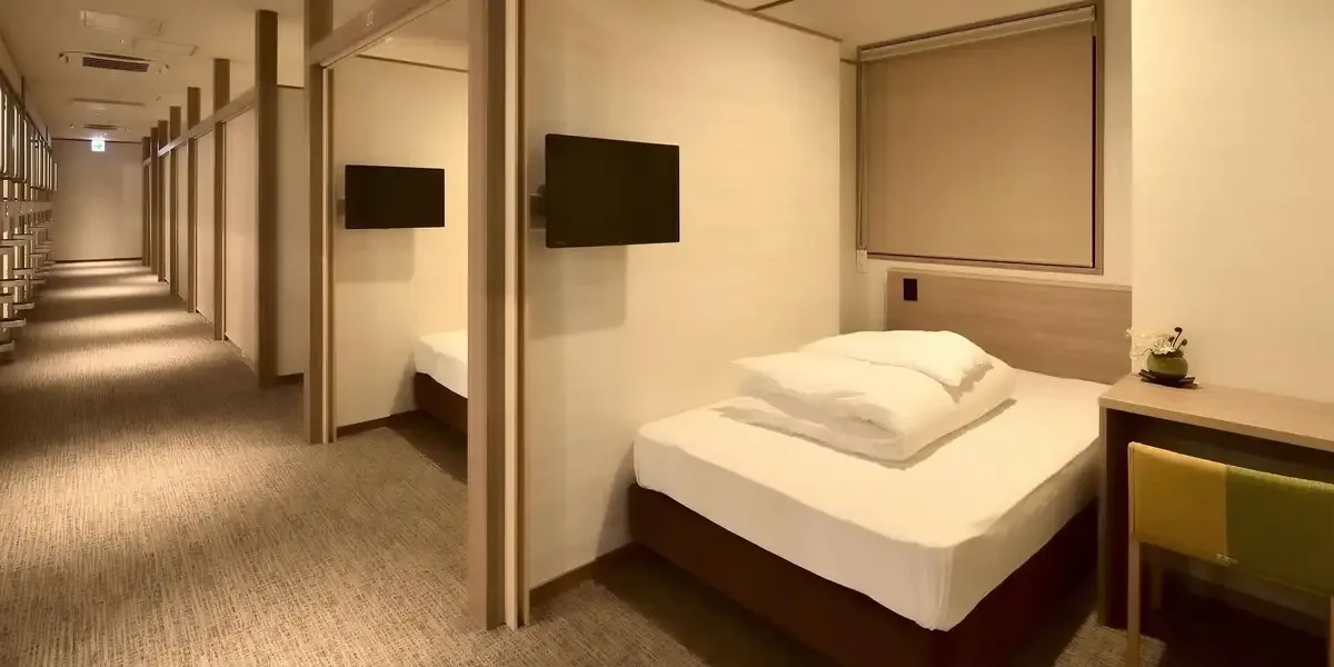 J-SHIP Cabin & Capsule Hotel Osaka Namba