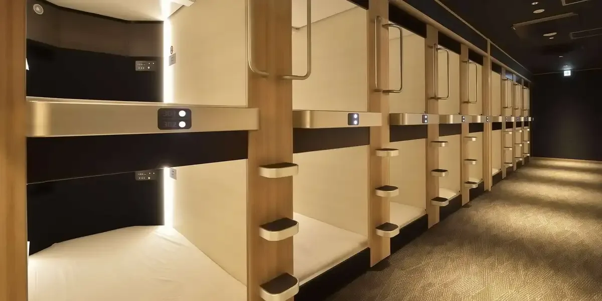 J-SHIP Cabin & Capsule Hotel Osaka Namba