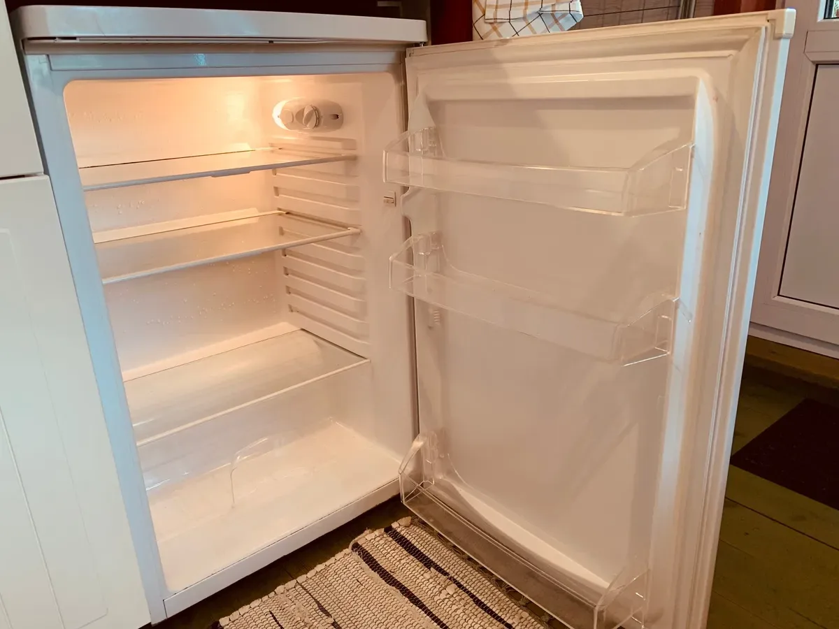 Refrigerador del apartamento 2