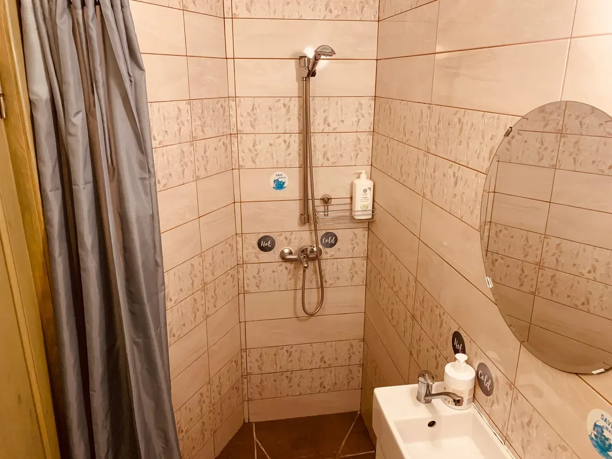 Ducha del apartamento 2