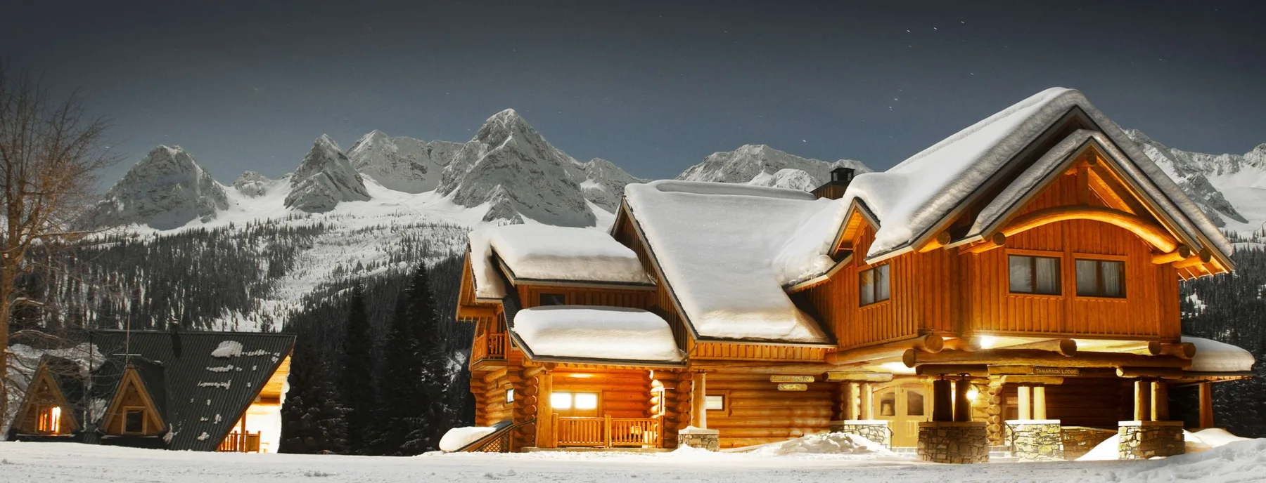 Island Lake Lodge buildings