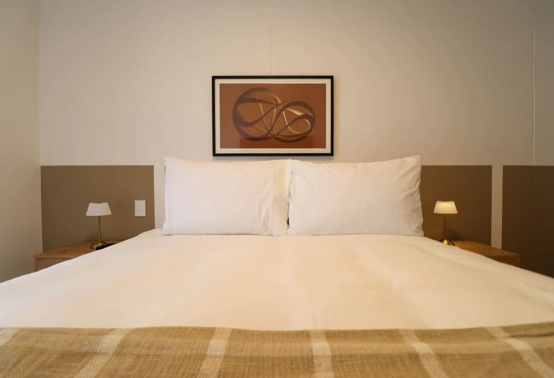 Upscale 2BR with Balcony in Miraflores