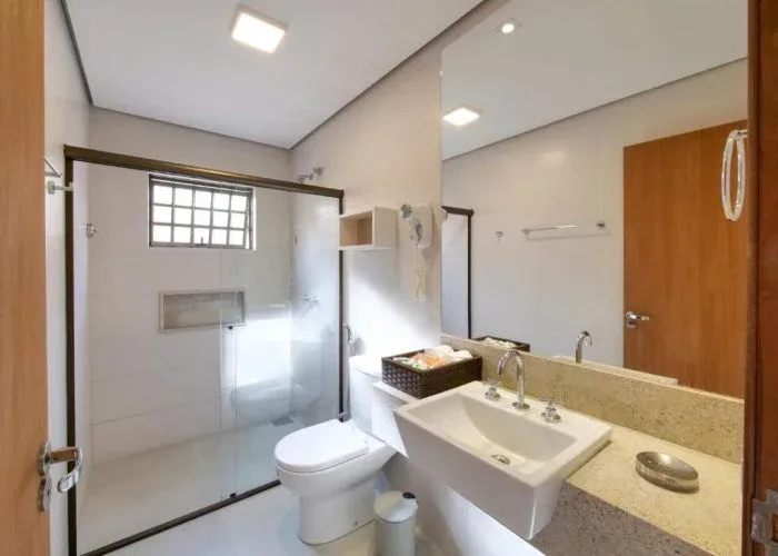 Baño de la habitación doble deluxe