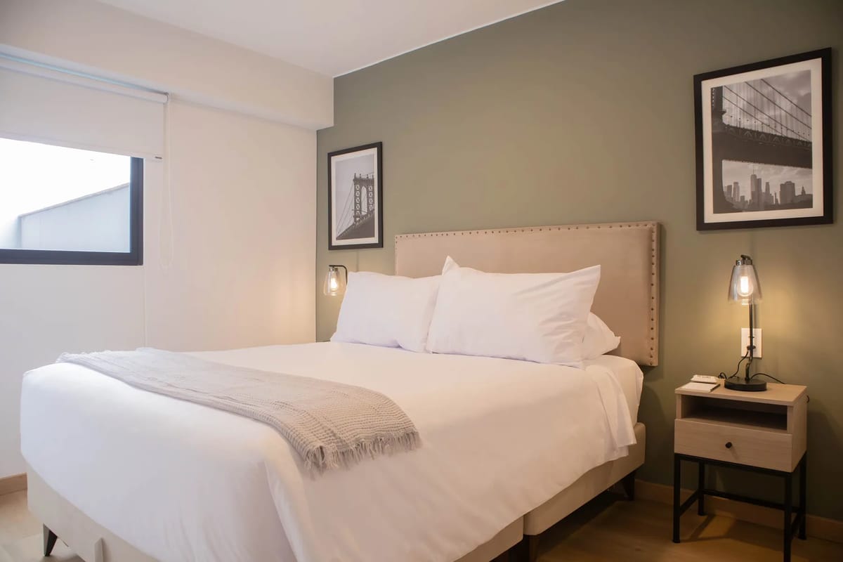 Peaceful 1BR w/ Perfect Balcony in Miraflores