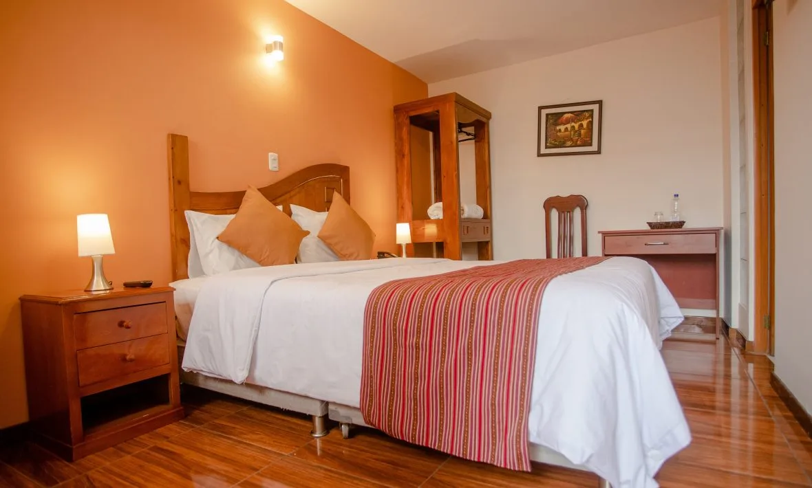 Habitación con cama queen