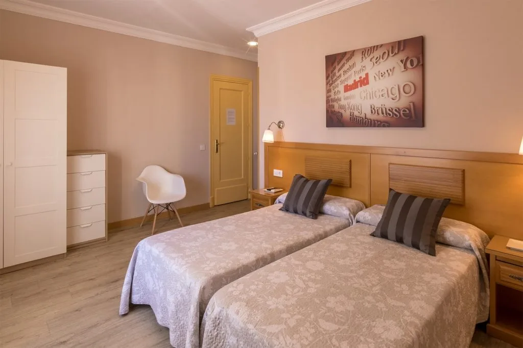 Double room with two beds