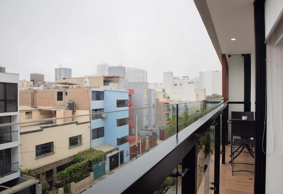 Refined 1BR w/ Balcony in lovely Barranco