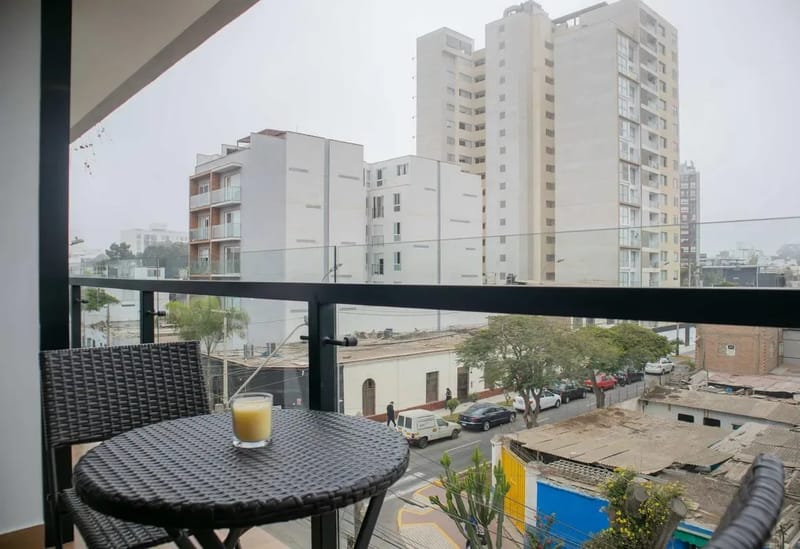 Refined 1BR w/ Balcony in lovely Barranco