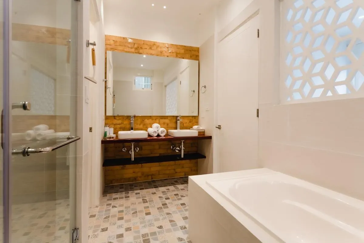 Upscale 1BR in Casco Antiguo w/ Balcony