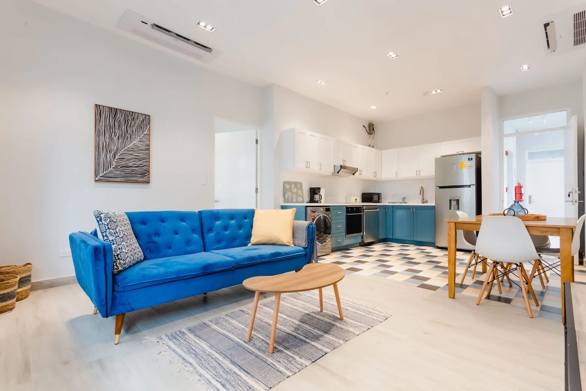 Upscale 1BR in Casco Antiguo w/ Balcony