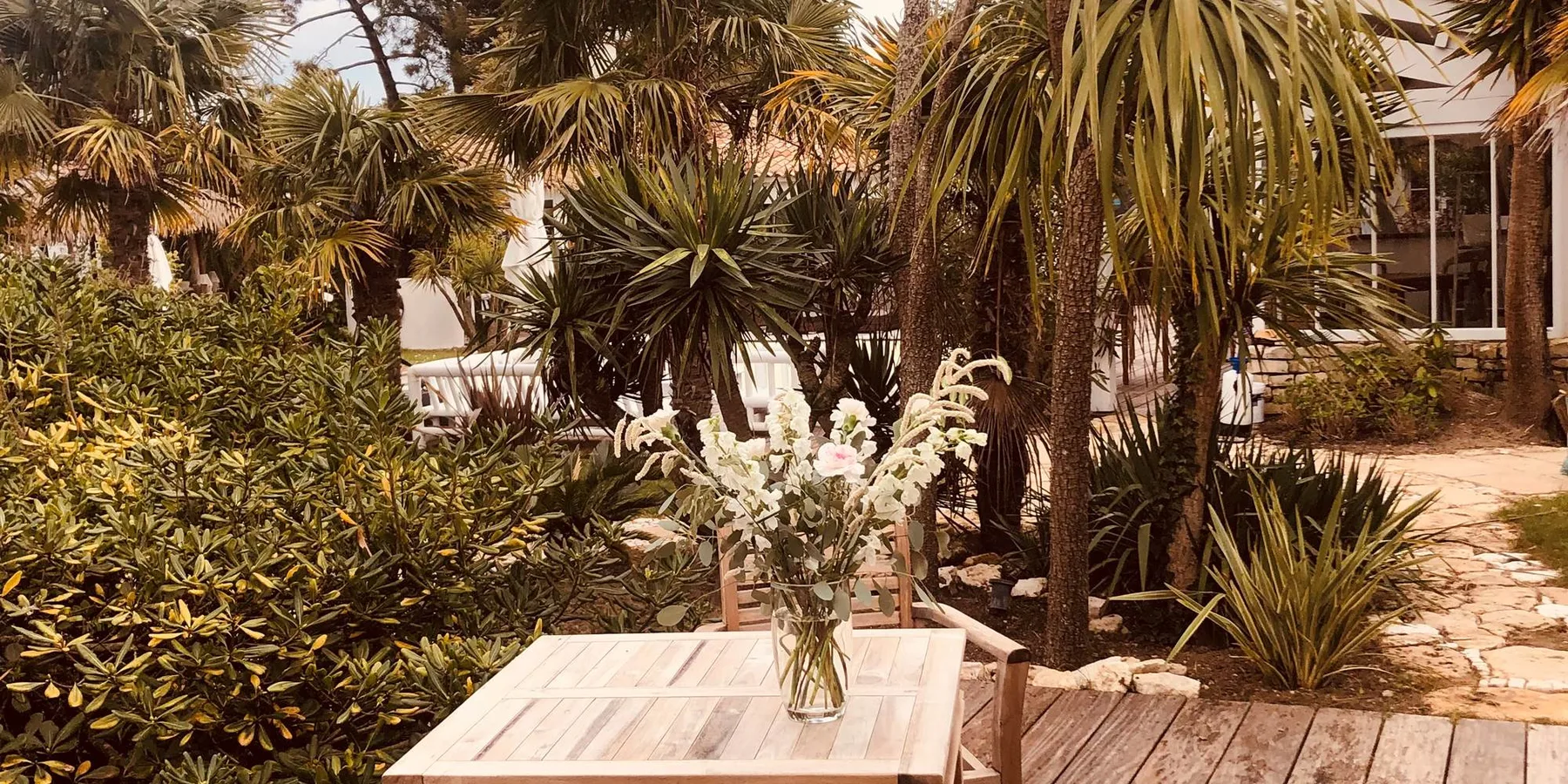 Blue room terrace