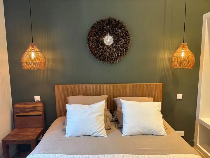 Green room bed