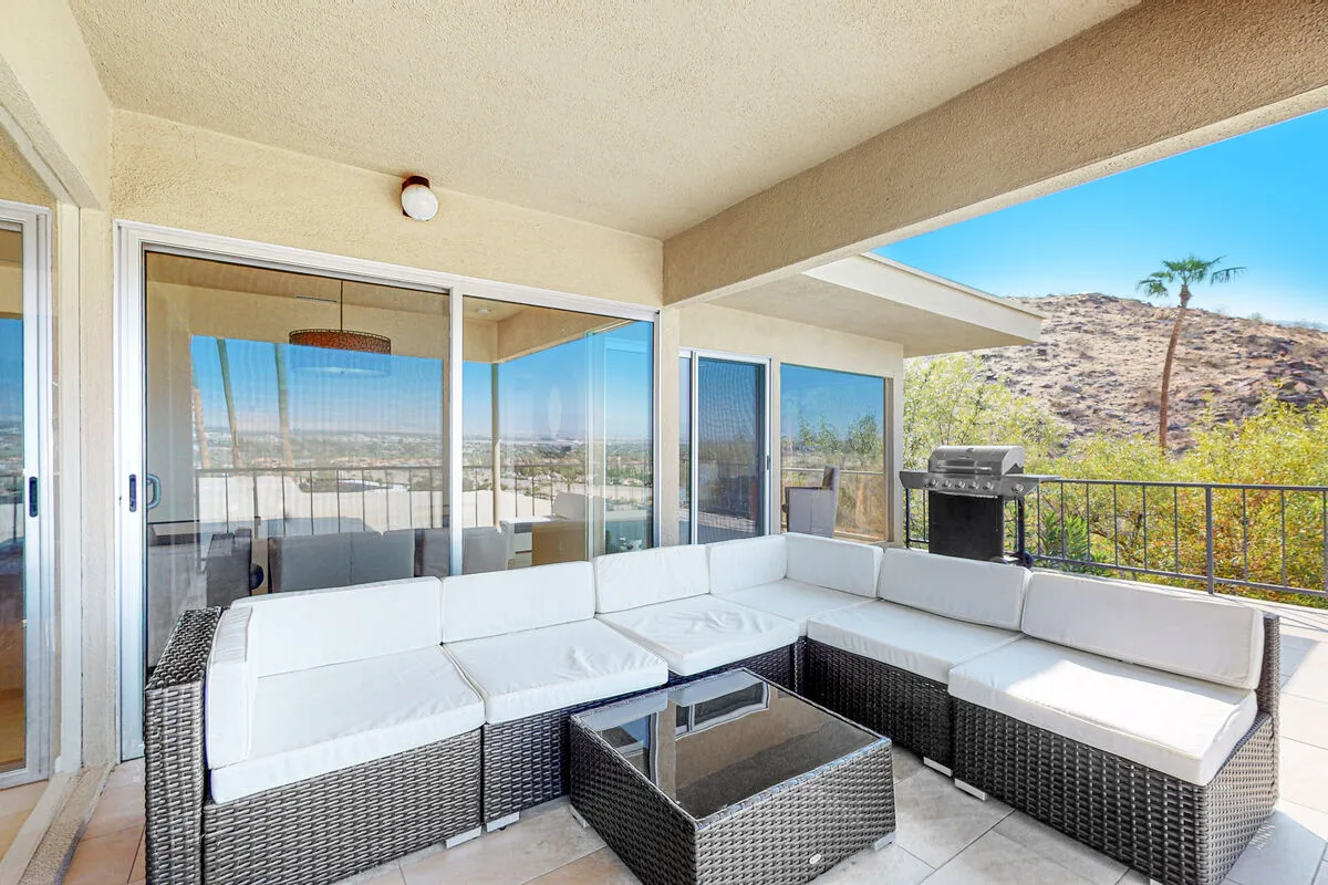 Panoramic Southridge Views Condo