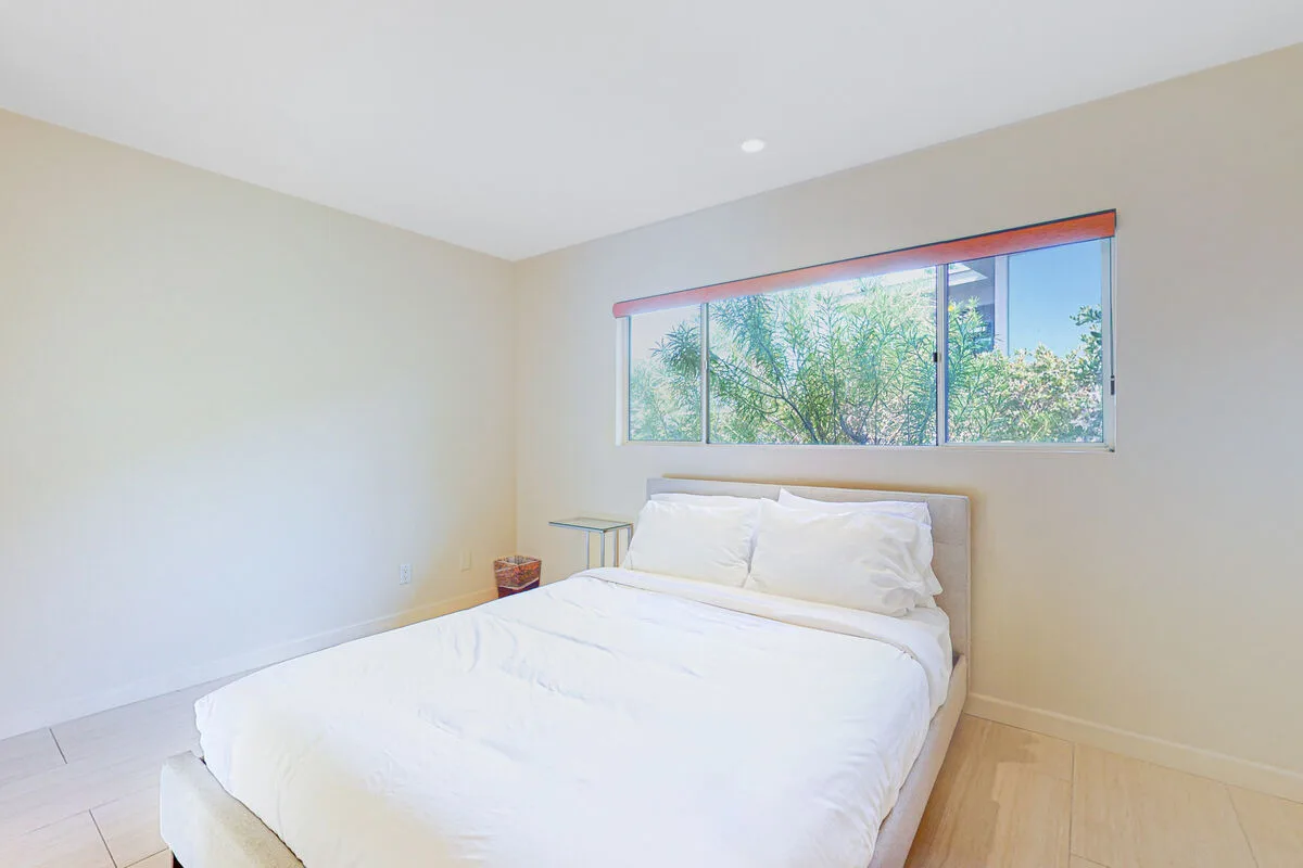 Panoramic Southridge Views Condo