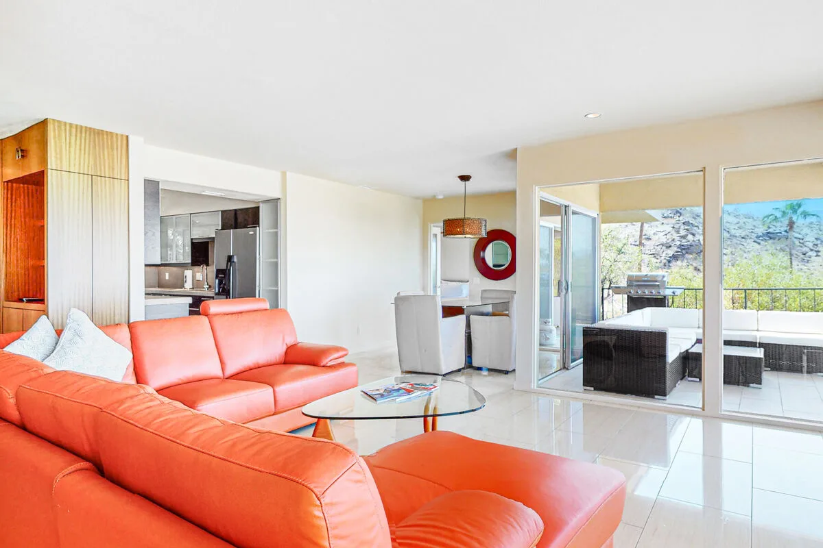 Panoramic Southridge Views Condo