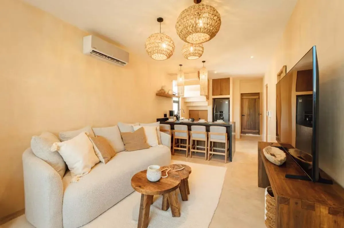 Boutique-Style 2BR with Pool & Jungle View