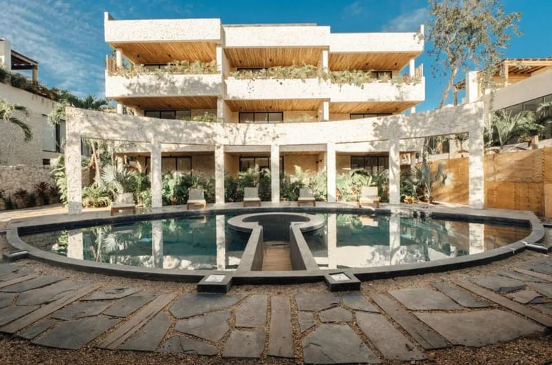 Boutique-Style 2BR with Pool & Jungle View