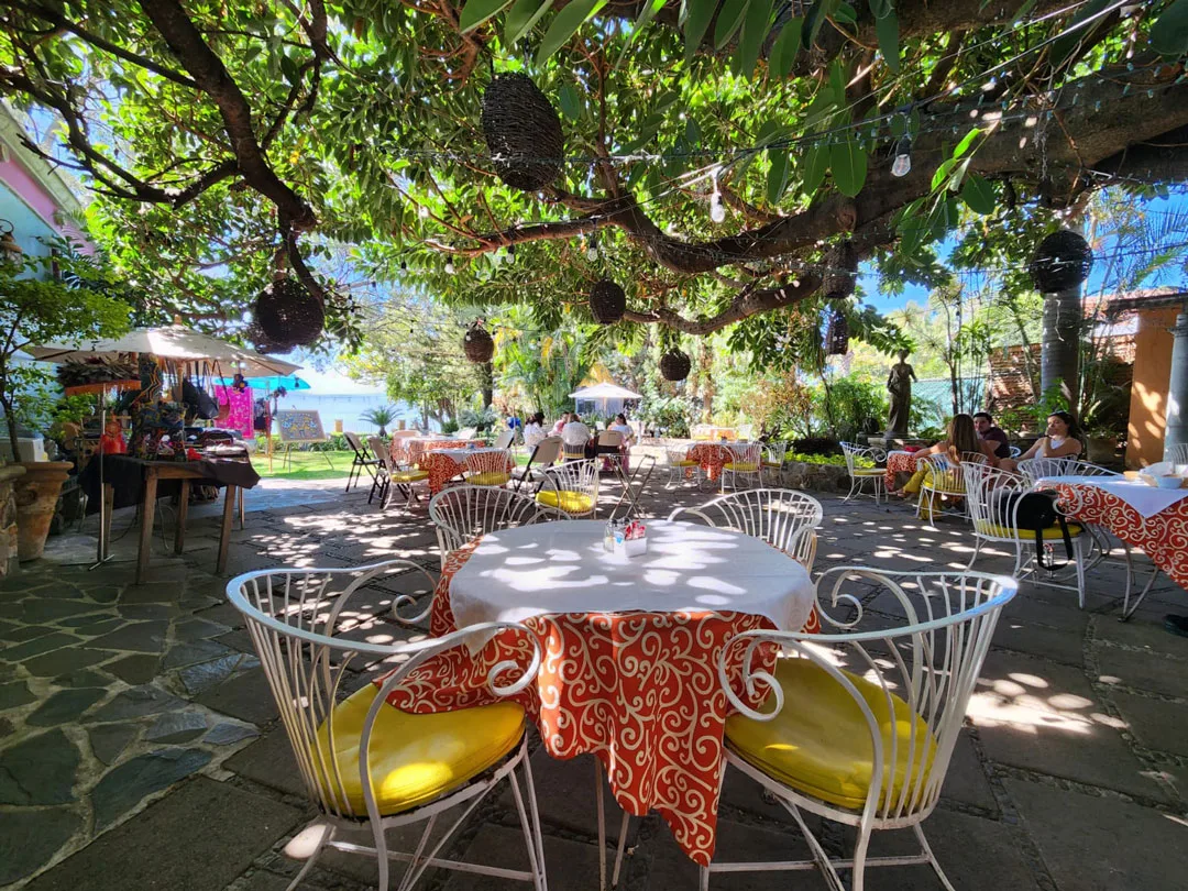 Hotel restaurant