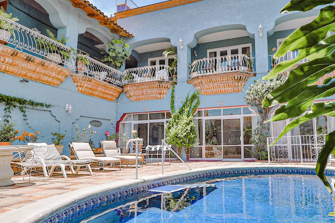Hotel swimming pool