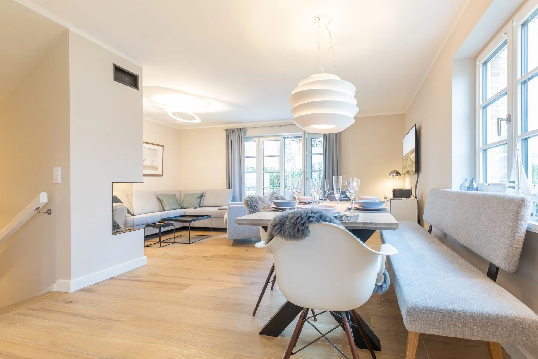 Hausteil mit ca. 144m² Nutzfläche im UG/EG/OG/DG für bis zu 7 Personen.