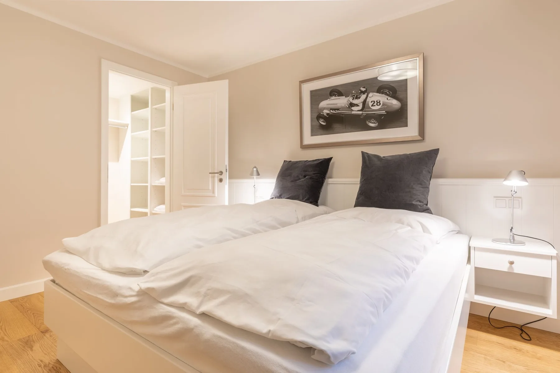 Hausteil mit ca. 144m² Nutzfläche im UG/EG/OG/DG für bis zu 7 Personen.