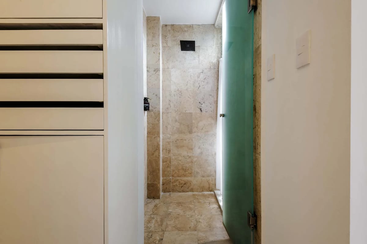 Iluminating 3BR Triplex in Roma Norte