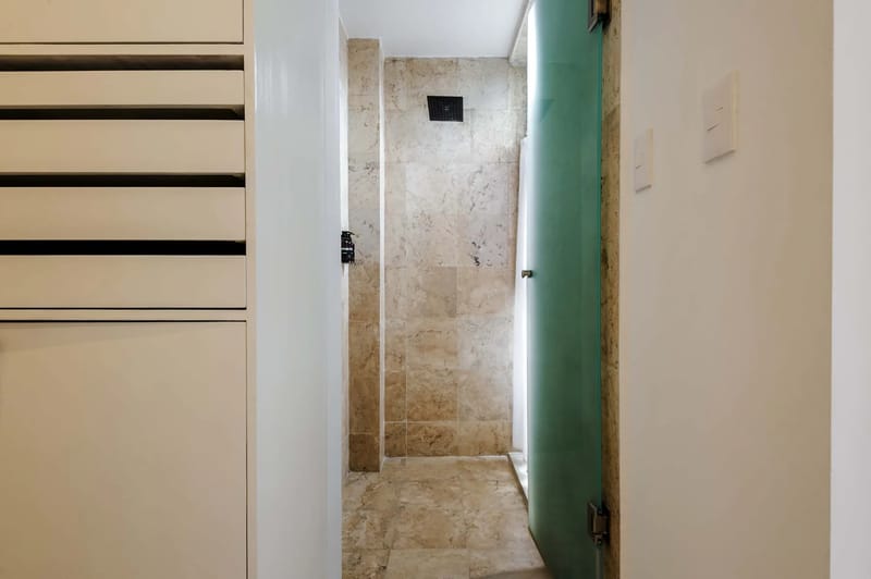 Iluminating 3BR Triplex in Roma Norte