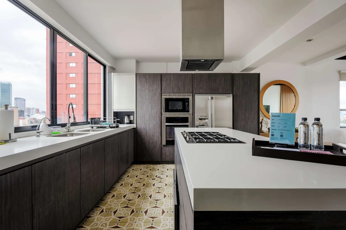Iluminating 3BR Triplex in Roma Norte