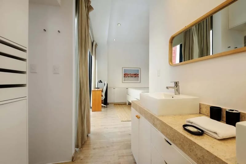 Iluminating 3BR Triplex in Roma Norte