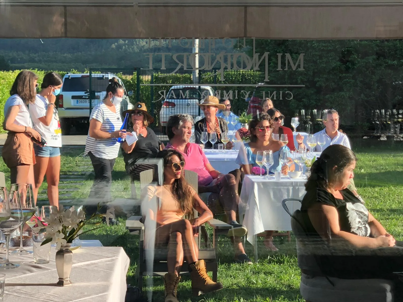 Hotel wine-tasting and guest moments