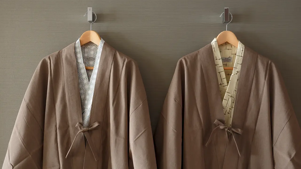 Ropa para estar en la habitación estándar con cama queen