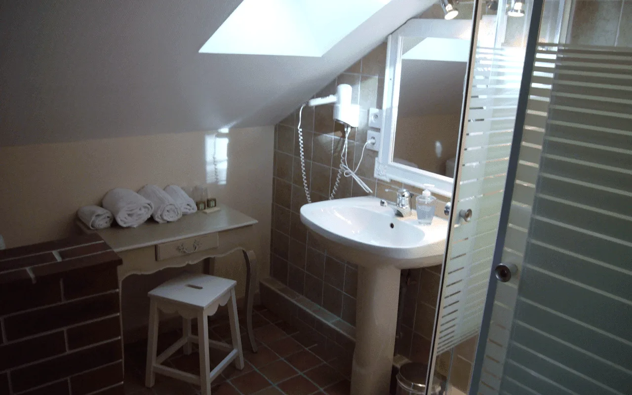 Room 09 — Pigeonnier