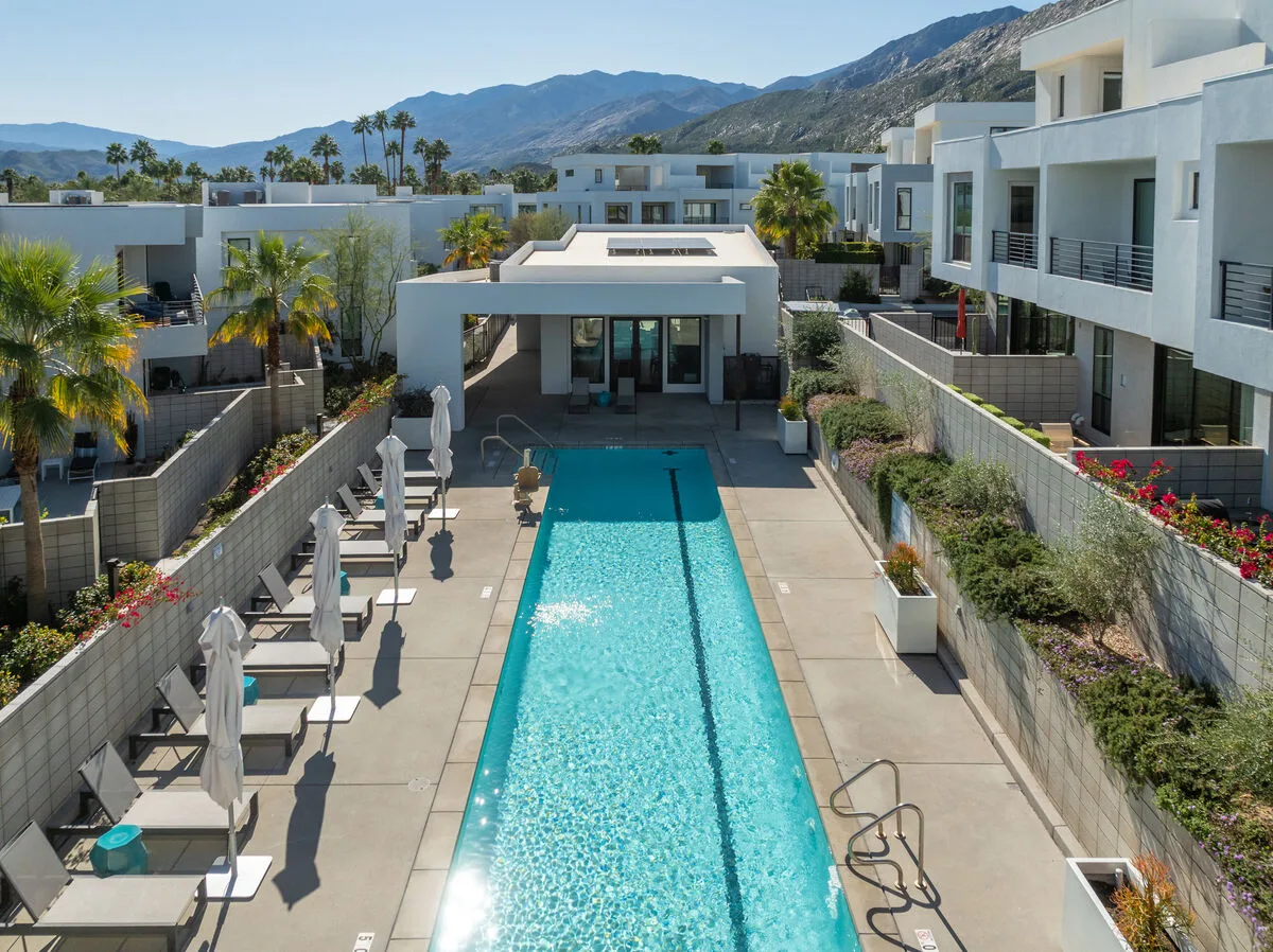 Cody Place Luxe