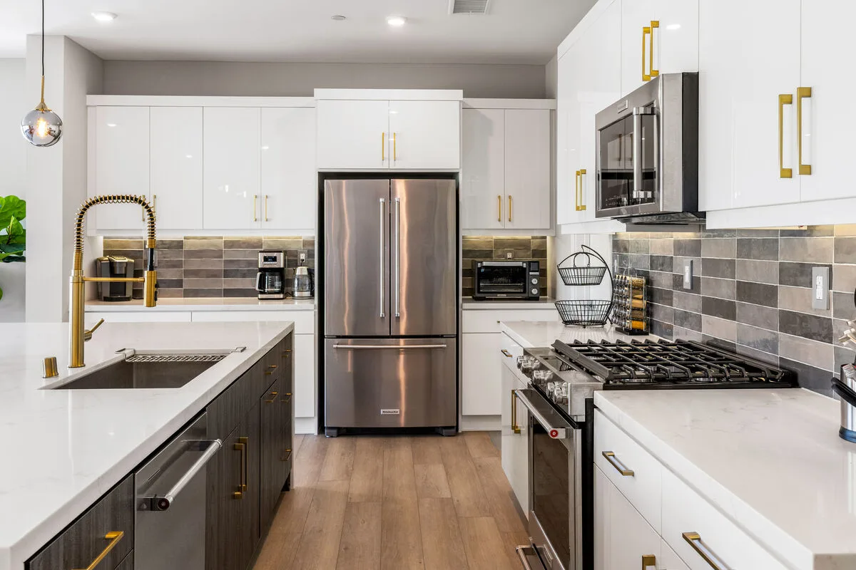 Cody Place Luxe