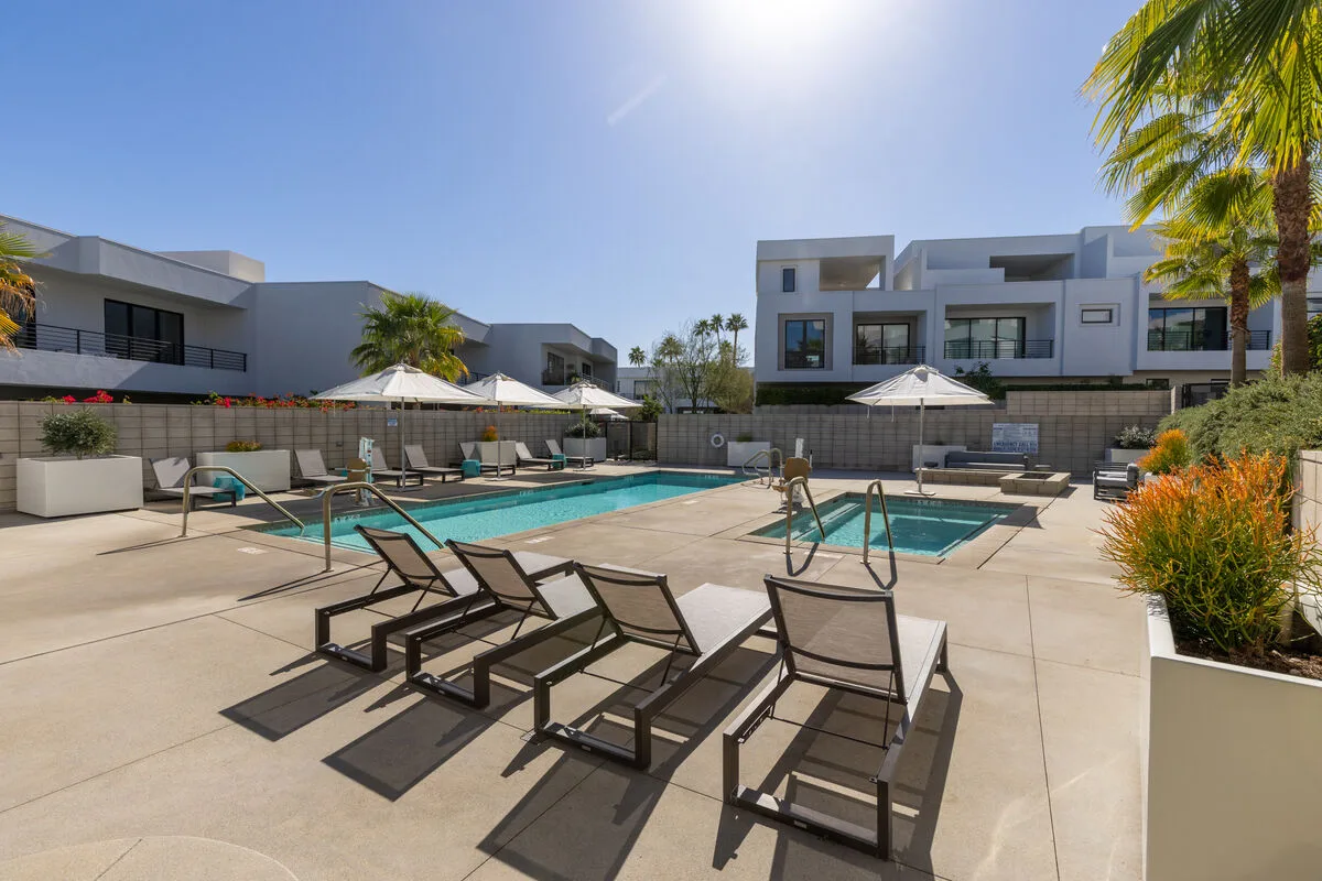 Cody Place Luxe