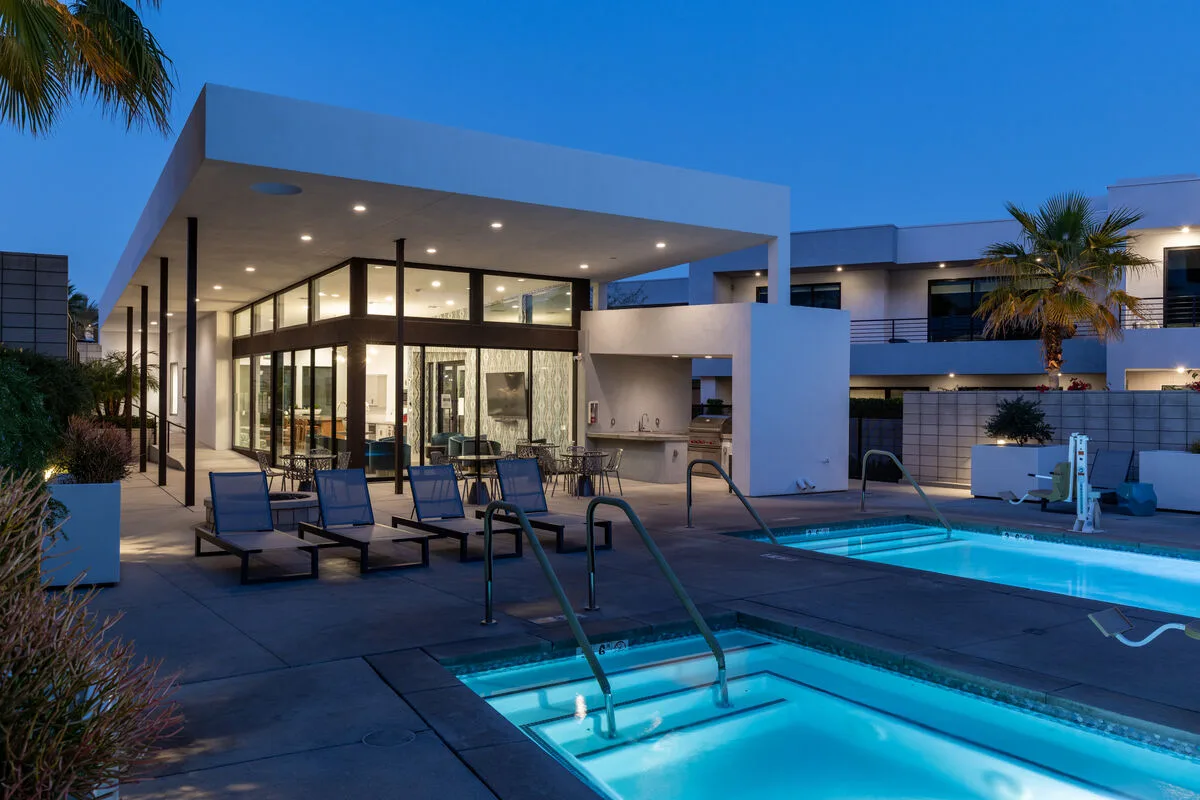 Cody Place Luxe