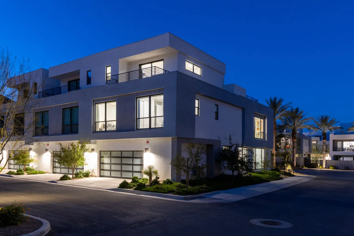 Cody Place Luxe