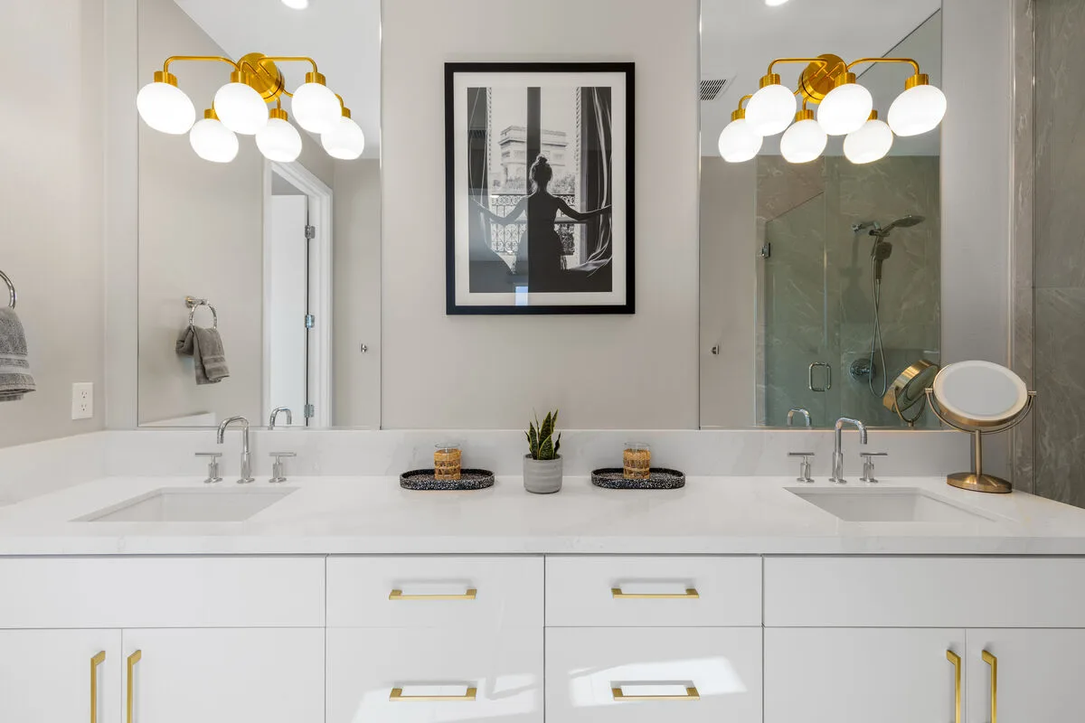 Cody Place Luxe