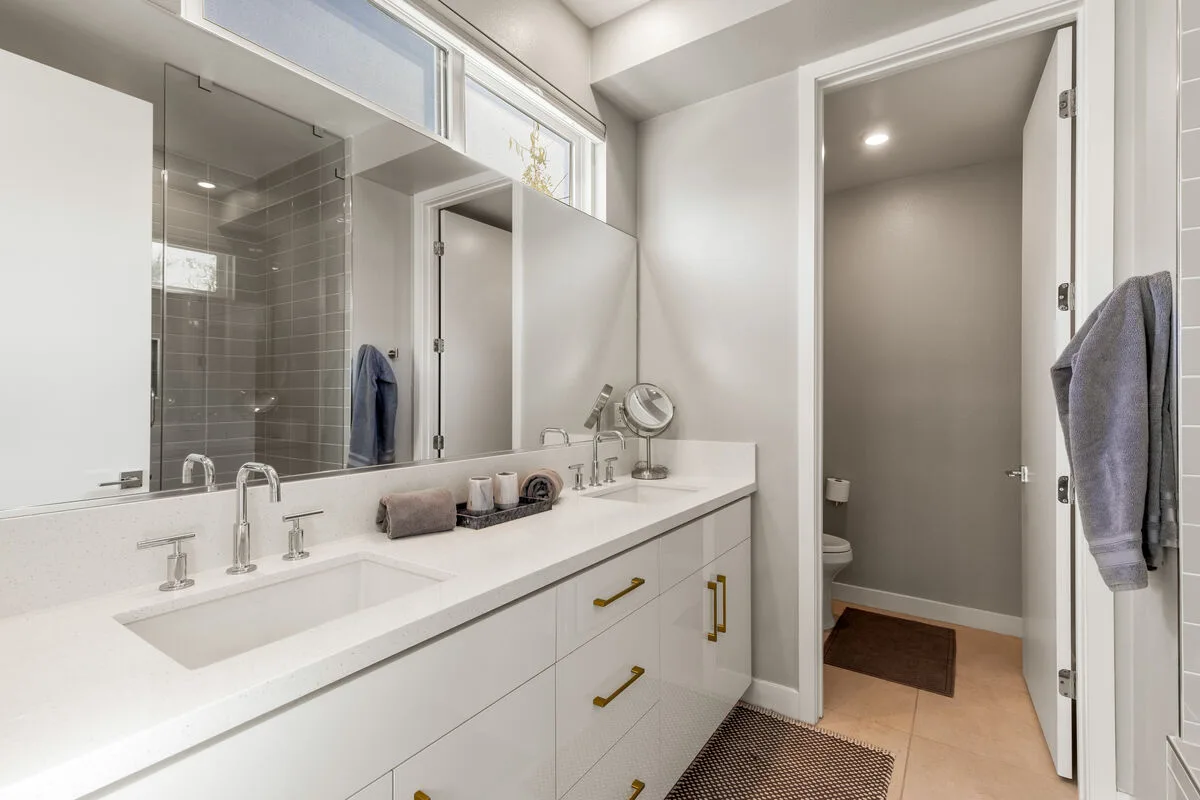 Cody Place Luxe