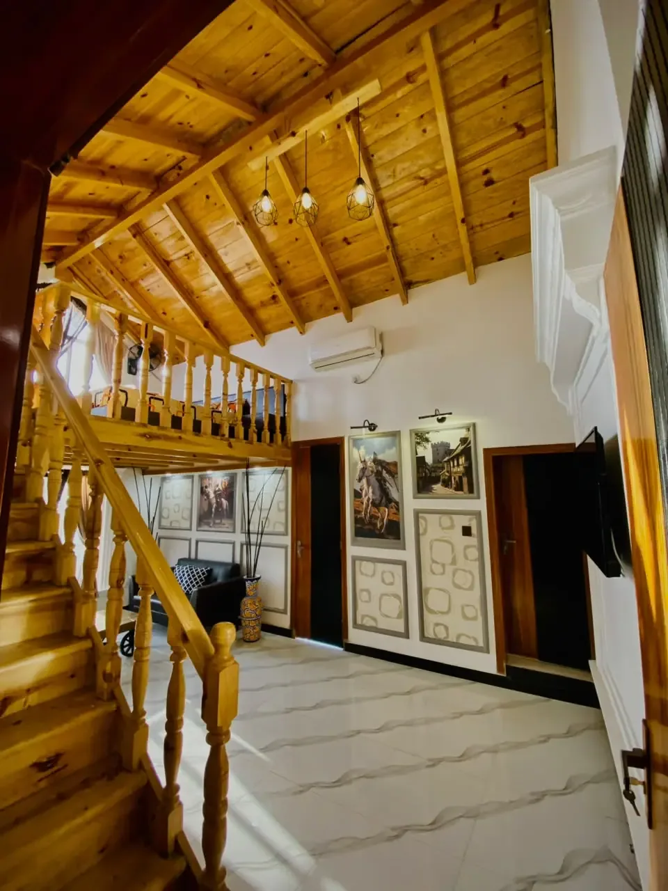 Escalera del chalet