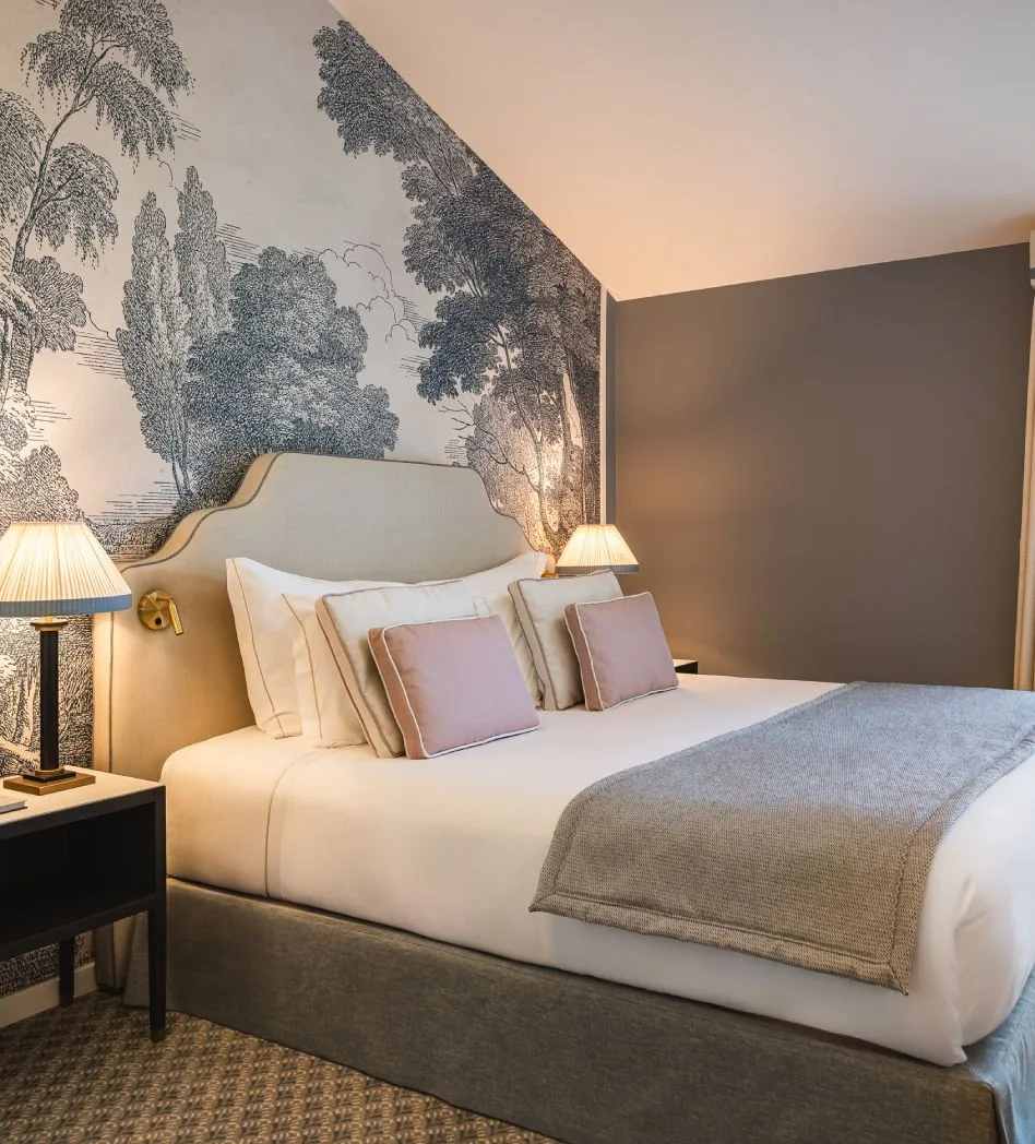 Deluxe room with sea view.