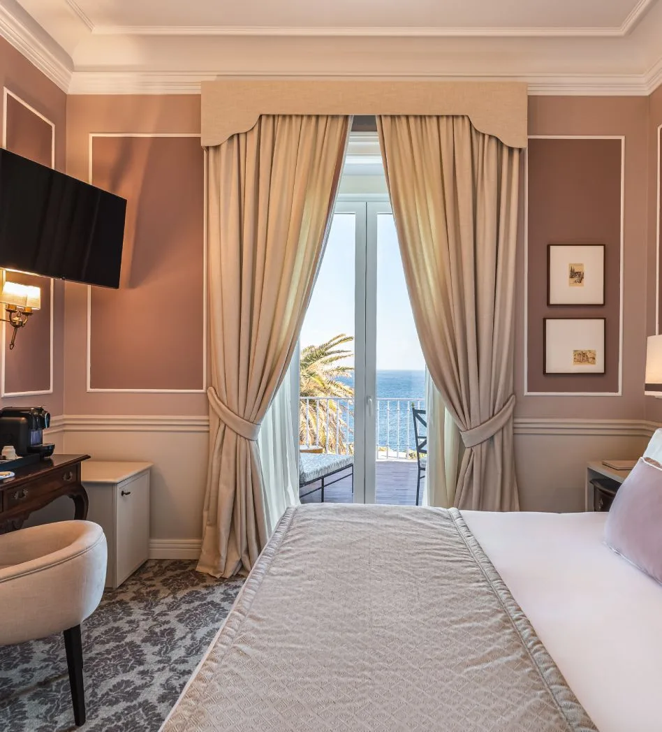 Premium room with sea view.